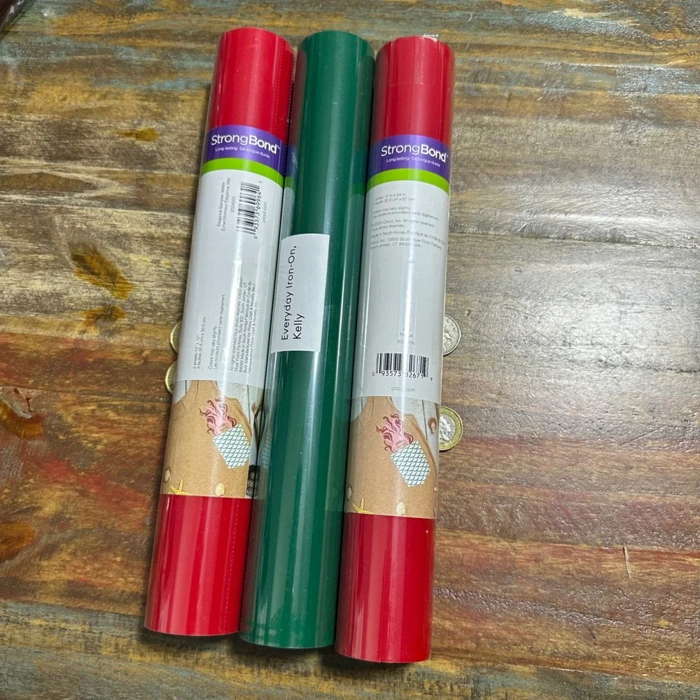 Cricut Everyday Iron-On Vinyl Bundle Red Kelly Green Elegance Sampler 3 Rolls